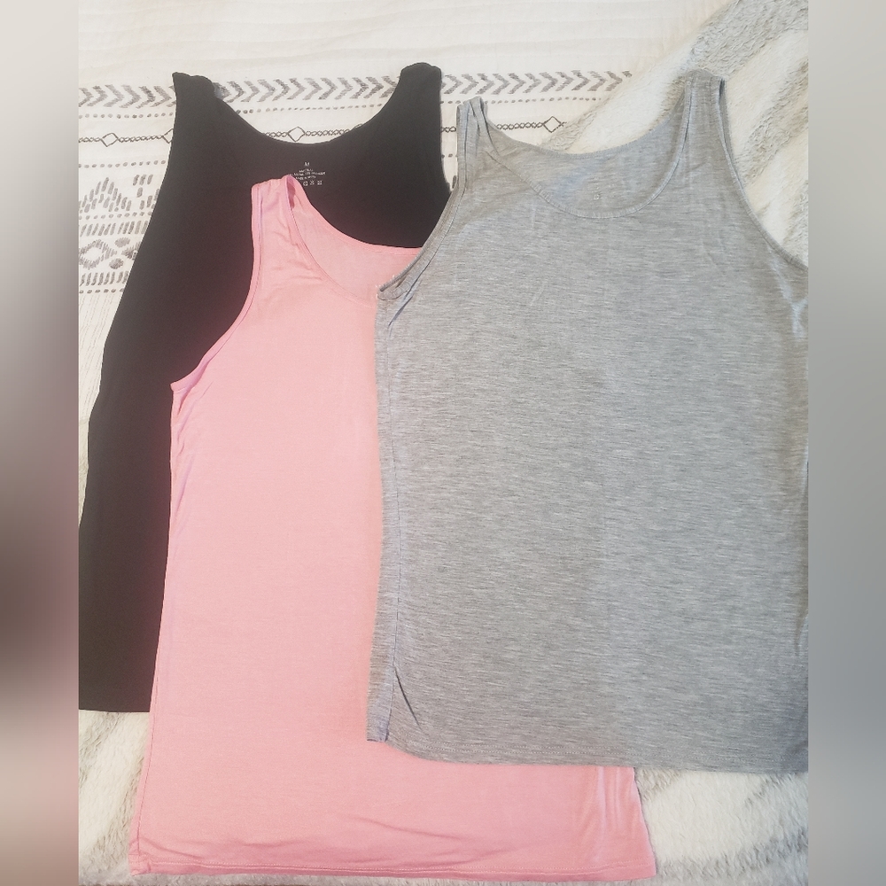 3 Piece Tank Top Set Size M